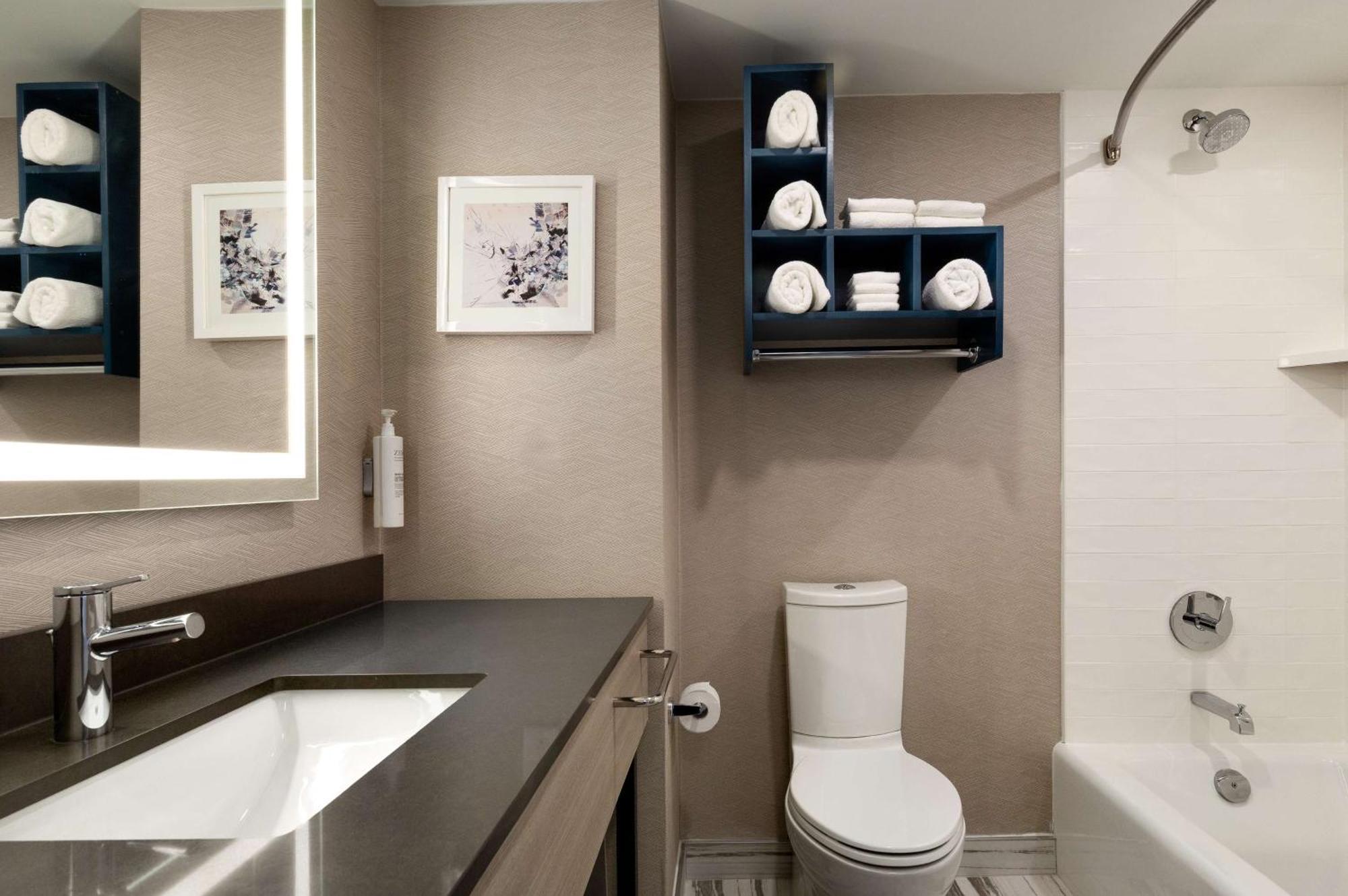 Hampton Inn By Hilton Napanee Greater Napanee Екстер'єр фото